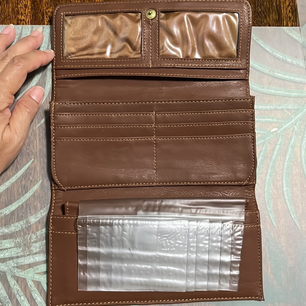 First Issue wallet - Picture 3 of 6